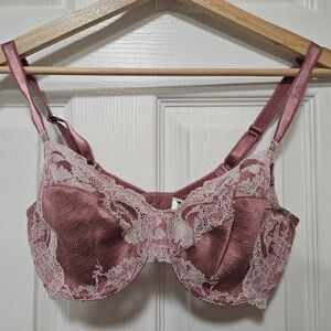 NWOT Wacoal Unlined Underwire Lace Bra. Women's 34C